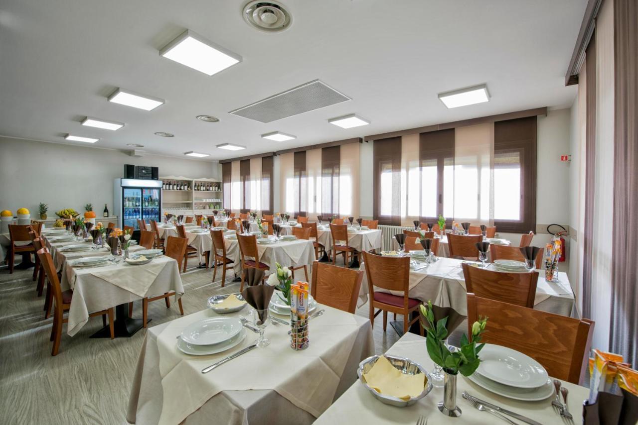 Hotel Candido Diano Marina Zewnętrze zdjęcie