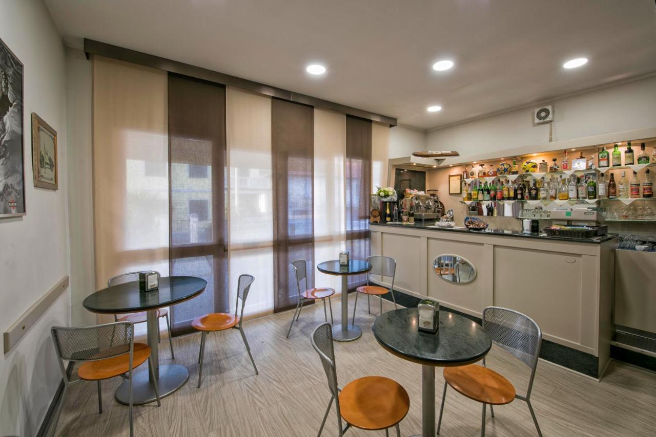 Hotel Candido Diano Marina Zewnętrze zdjęcie